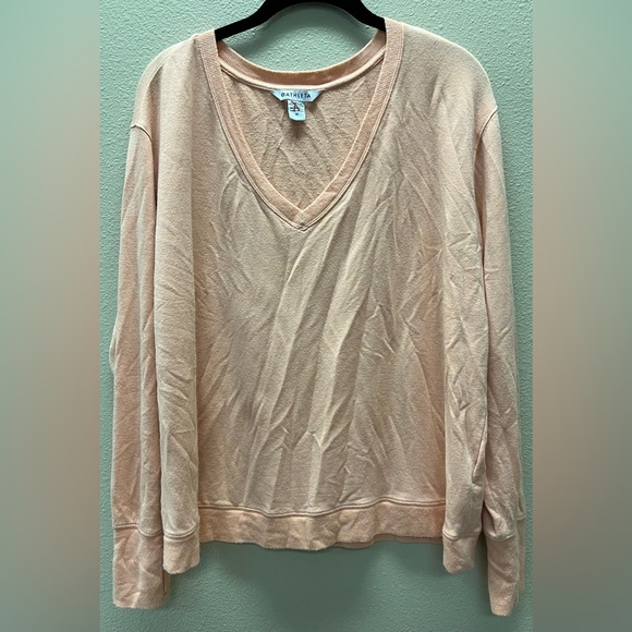 Athleta Tops - Athleta 1X Long Sleeve Light Peach Knit Top